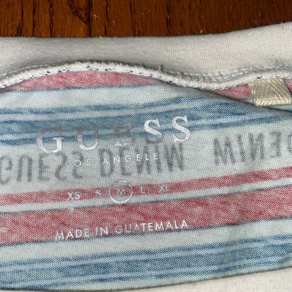 Guess Cropped Tee - Picture 3 of 4